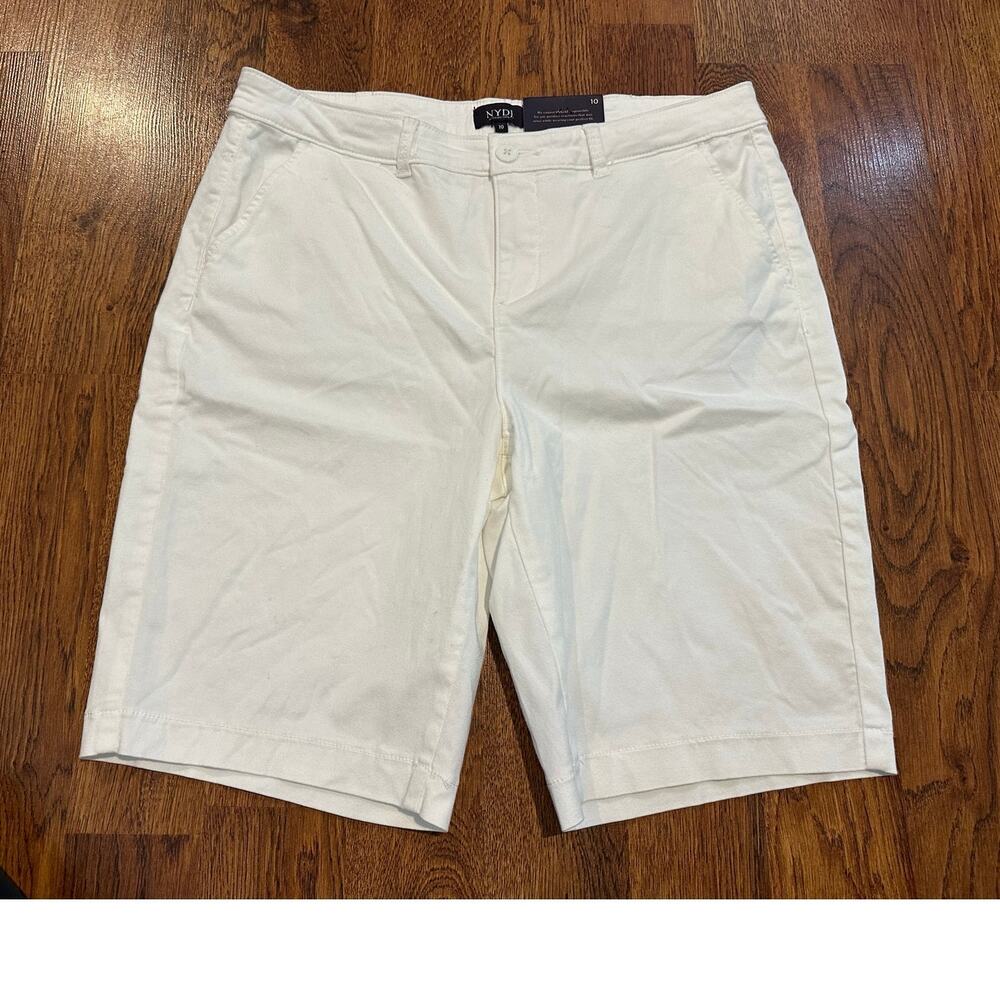 NYDJ Women's White Bermuda Shorts